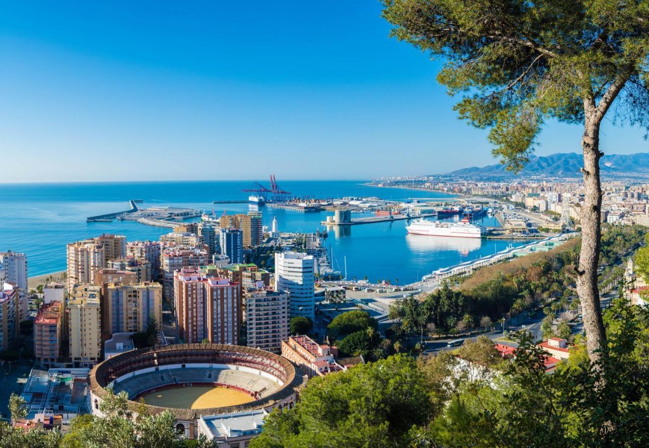 Malaga Velarde Center Apartment Luaran gambar