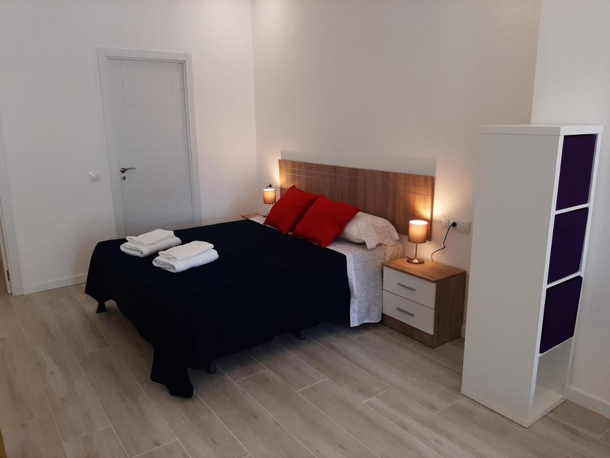 Malaga Velarde Center Apartment Luaran gambar