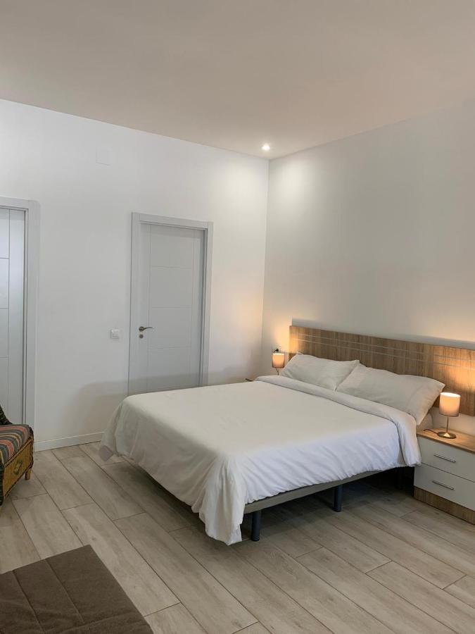 Malaga Velarde Center Apartment Luaran gambar