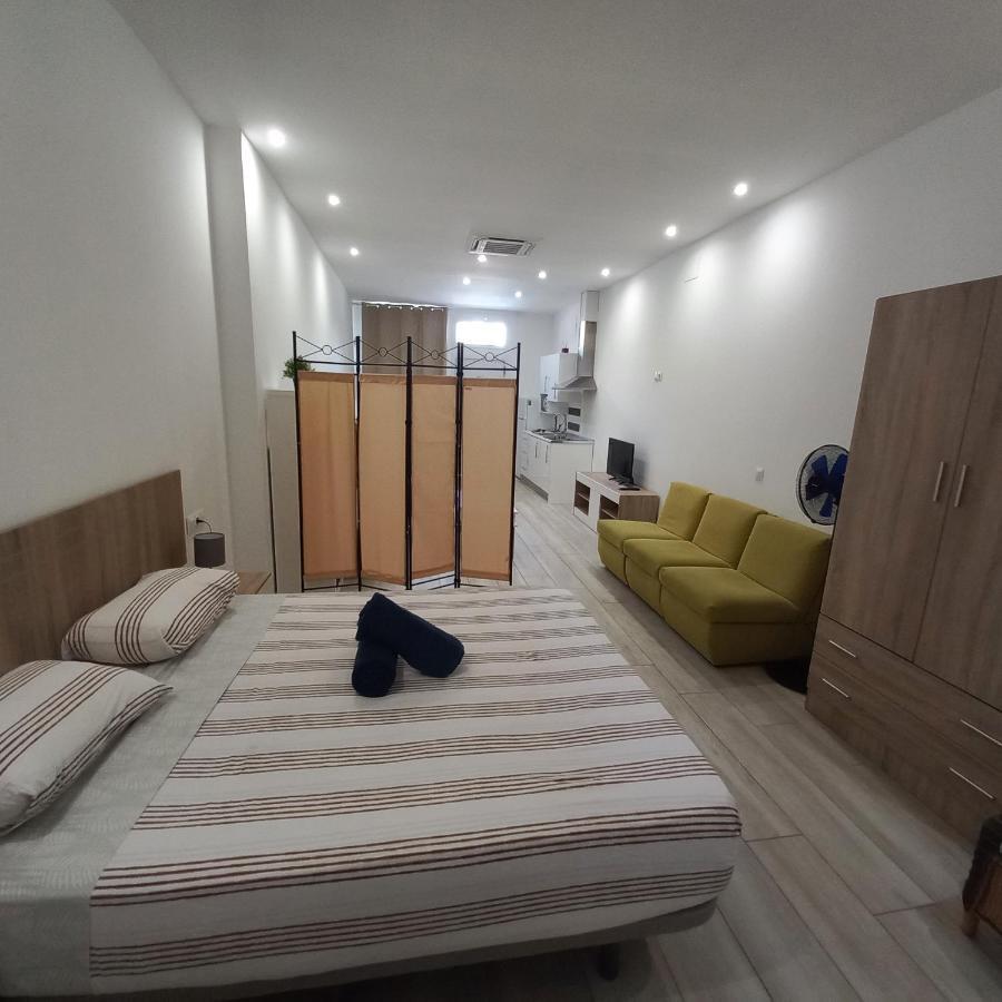 Malaga Velarde Center Apartment Luaran gambar